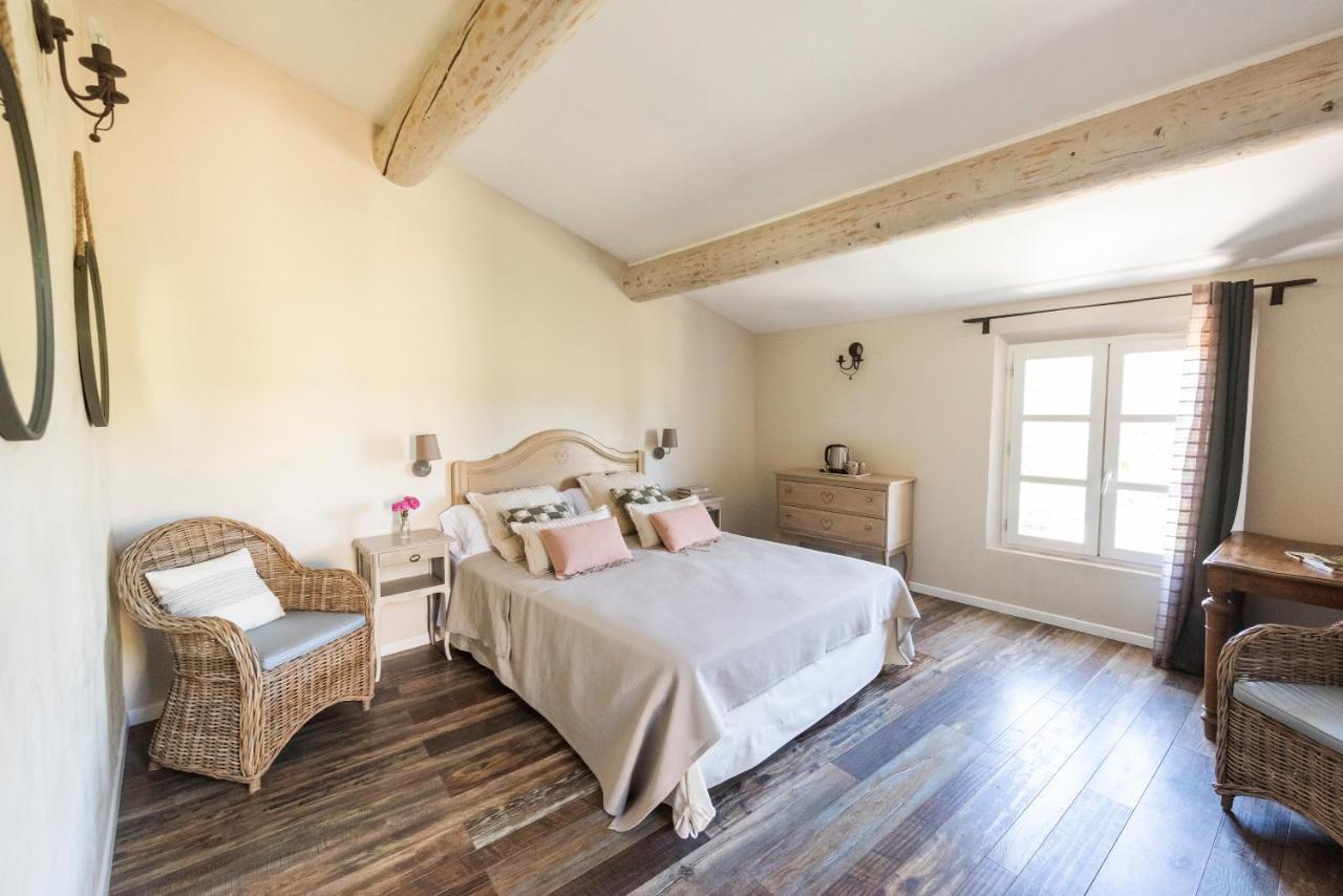 Le Mas Silvestre Saint-Saturnin-les-Apt Exterior photo