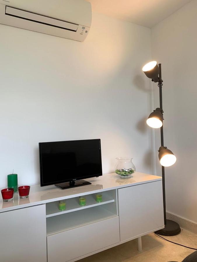 Le Mas Silvestre Saint-Saturnin-les-Apt Exterior photo